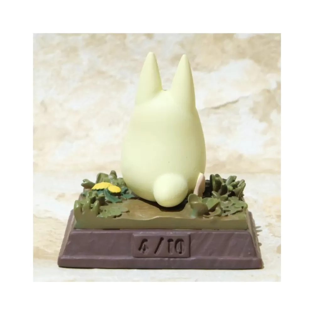 New Statue Collection Stop Motion Totoro Blanc Course Pose 4 - Mon Voisin Statues